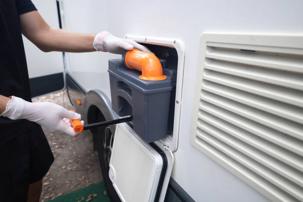 Best Portable toilet rental cost  in Hanford, CA